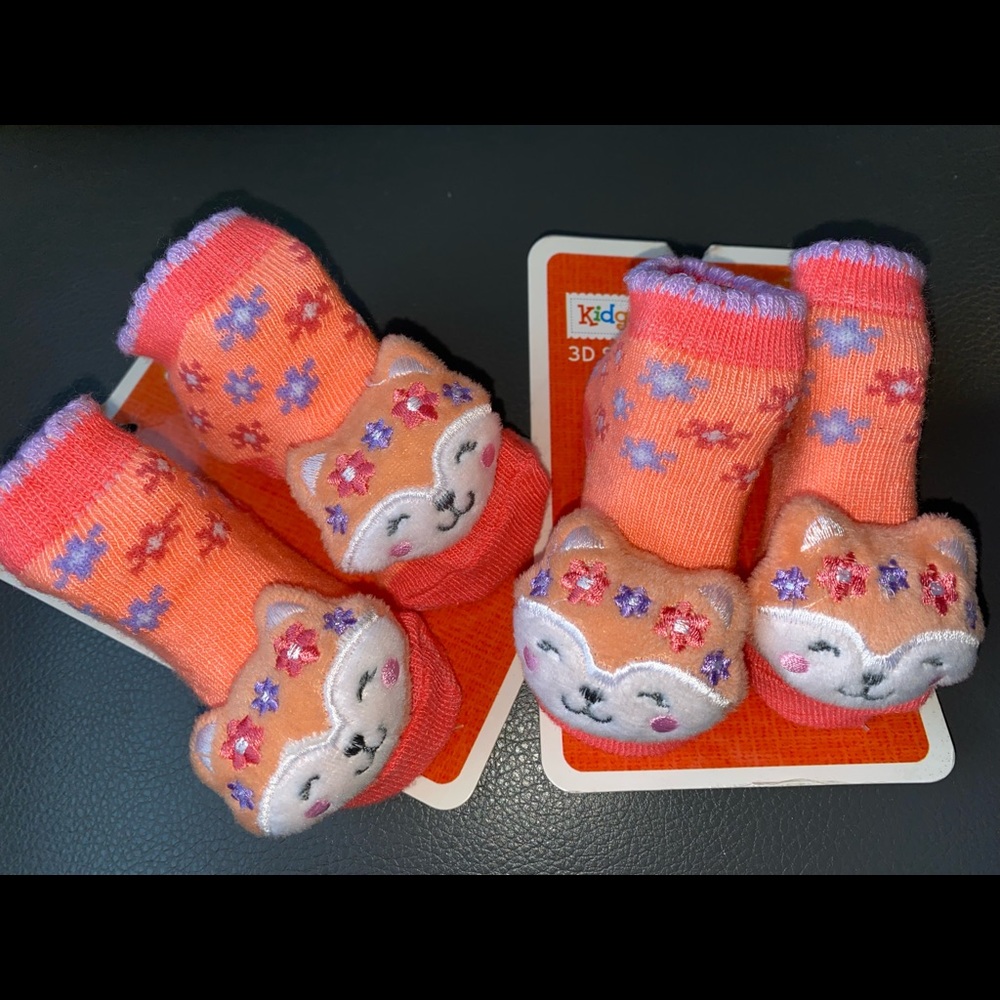 Size 0-12 MONTHS BOOTIE SOCKS 💕